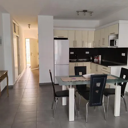 Mareverde Wifi 1 Bedroom アパート アデヘ